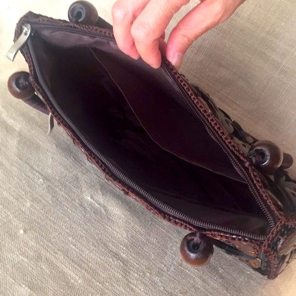 Vintage Handmade Coconut Shell Handbag - Picture 6 of 9